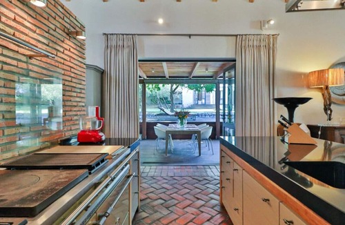 Fernkloof Villa | Arc House Family Villa | Large garden & pool