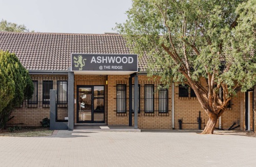 Universitas House | Ashwood Guesthouse The Ridge