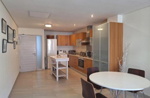 Cape Town City Centre Apartment | At Greenmarket Place