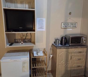 Upington House | At Home Guesthouse