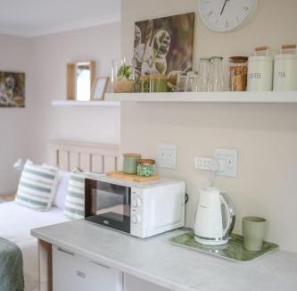 Malmesbury Apartment | At Skemer
