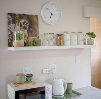 Malmesbury Apartment | At Skemer