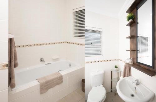 Melville Apartment | At Umzumbe Beach Apartments, Mangrove Beach Estate, Banana Beach