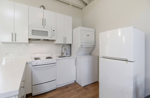 West Atherton House | Atherton Garden ADU in Silicon Valley