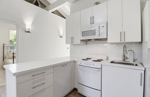 West Atherton House | Atherton Garden ADU in Silicon Valley