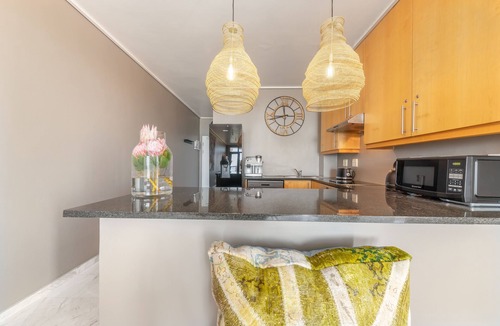 Sea Point Apartment | Atlantic Views 503, Sea Point by HMH