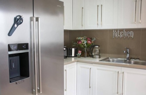 Stellenbosch Central Apartment | Avemore LaGratitude No 6- with backup power