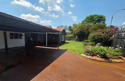 Croydon Apartment | Aviator's Nest