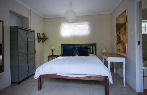 Plumstead Apartment | Avocado Cottage