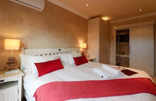 Bloubergstrand Cabin | Awali Lodge