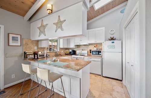 Park Hill House | Awesome Views: Near Beach, Single Floor, Dogs OK