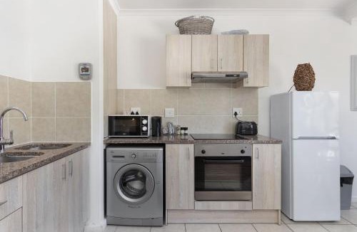 Big Bay Apartment | Azure 11 by Host Agents