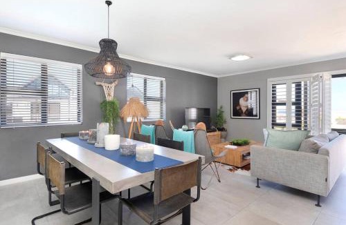 Big Bay Apartment | Azure 220 Stylish APT - battery for load shedding