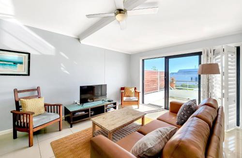 Big Bay Apartment | AZURE 31 ON BIG BAY