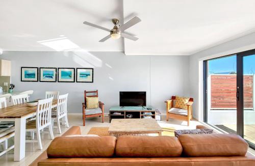 Big Bay Apartment | AZURE 31 ON BIG BAY
