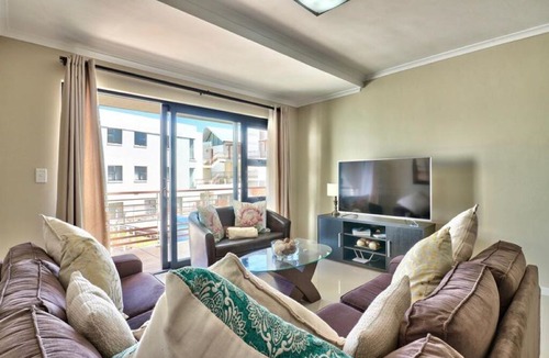 Bloubergstrand Apartment | Azure Ocean Facing Appartment