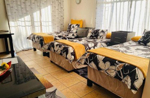 Universitas House | B's Home For Guests