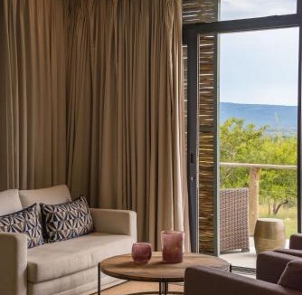 Rooiberg Cabin | Babirwa Golf and Bush Lodge