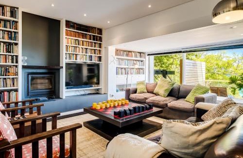 Hout Bay Villa | Backline Views