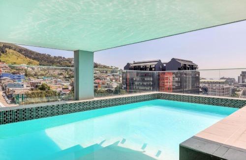 Cape Town City Centre Apartment | Backup-Power Mountain View Trendy Apartment