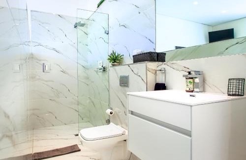 Constantia House | Badgemore Villa Guesthouse
