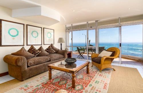 Camps Bay Apartment | Balie Bay