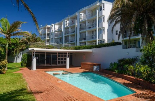 Shaka's Rock Apartment | Ballito Beachfront Retreat - No Loadshedding