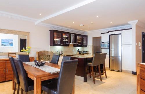 Ballito Apartment | Ballito Manor View 605 - With Generator