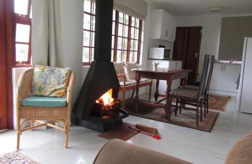 Kwa Sani House | Bamboo Mountain Farm