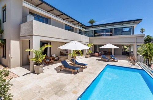 Bantry Bay House | Bantry Retreat luxury guest house, King Suite
