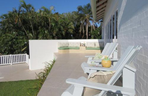 Scottburgh Bed & Breakfast | Bare Feet Retreat B&B
