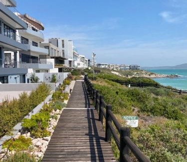 Calypso Beach House | Barefoot at Calypso Beach