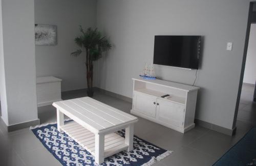 Amanzimtoti Apartment | Barefoot Bungalo