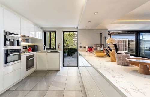 Camps Bay Apartment | Barley Beach Luxury Penthouse - Camps Bay