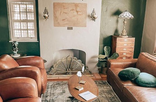 Menlo Park House | Battiss Guest House