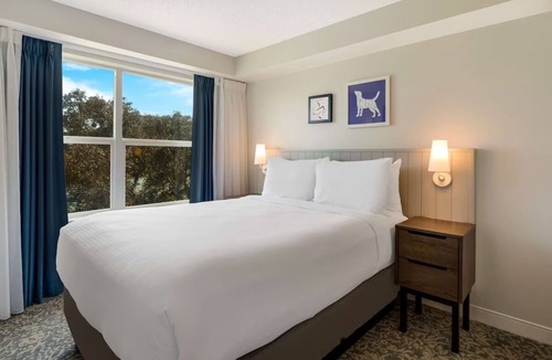 Oyster Point Hotel | Bay view Suite with Free Breakfast | Near San Francisco Airport
