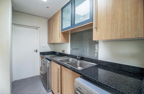 Sunset Beach House | Bayhill Terrace 17 by CTHA