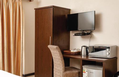 South Beach Hotel | Bayside Self Catering and Hotel 14 Monty Naicker Pinestreet Durban