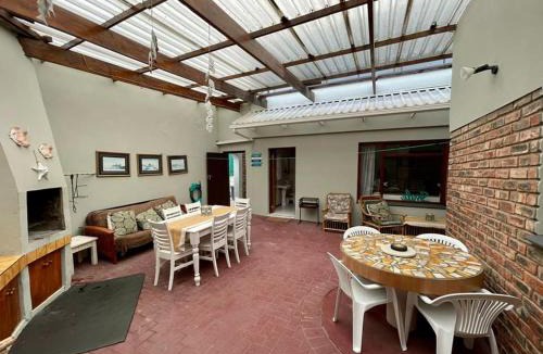 Hartenbos Apartment | Bayview Seefront Accommodation