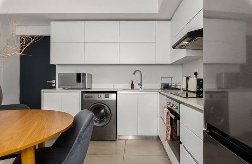 Plumstead Apartment | Beach Break 46