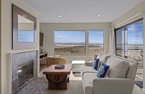 Watsonville Condo | Beach Condo: Pelican 78