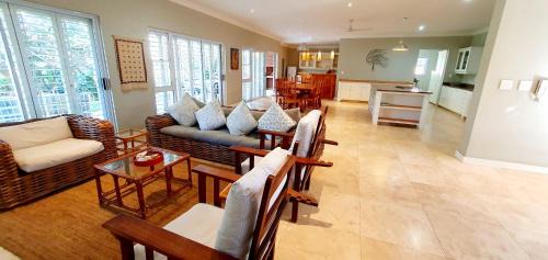 Ramsgate Beach House | Beach Haven - Sleeps 10 - Tastefully Furnished Holiday Home!