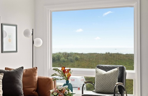Outer Sunset House | Beach House with ocean and sunset views + 3 mins to sand and surf