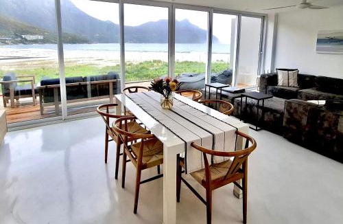 Hout Bay House | Beachfront @ Beach Club
