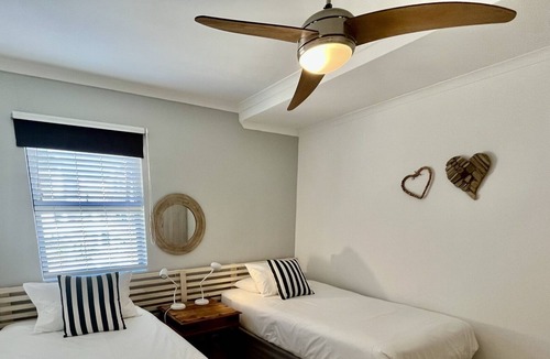 Big Bay Apartment | Beachfront Condo