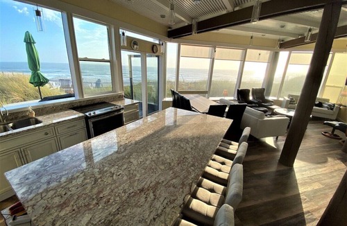 Watsonville House | Beachfront! Ping pong, 8 beds, 2 en suites wide ocean views