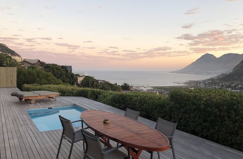 Fish Hoek House | Beachhouse not at the Beach *