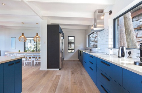 Cape Peninsula Villa | Beachtown villa with breathtaking view