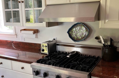 Upper Rockridge House | Beautiful 3 BR house near Rockridge and Montclair with large outdoor space