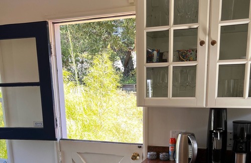 Upper Rockridge House | Beautiful 3 BR house near Rockridge and Montclair with large outdoor space